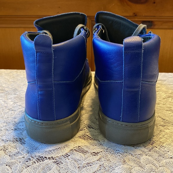 BALENCIAGA LEATHER SNEAKERS - Picture 4 of 9